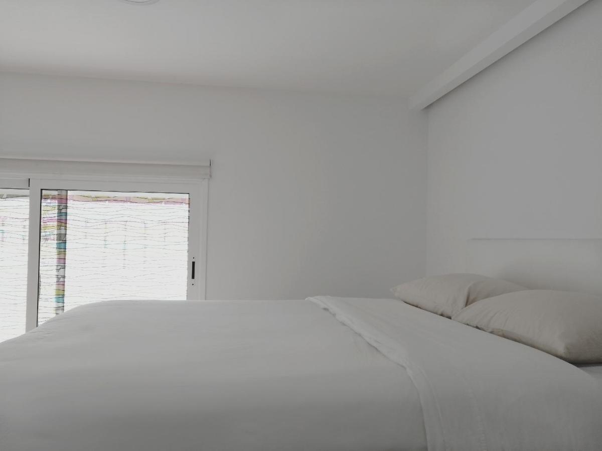 Homeforguest Island 201 Modern & Minimalist Apartments Santa Cruz de Tenerife Bagian luar foto